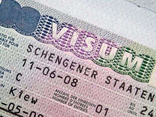 What is Schengen visa and how can UAE residents apply for it?